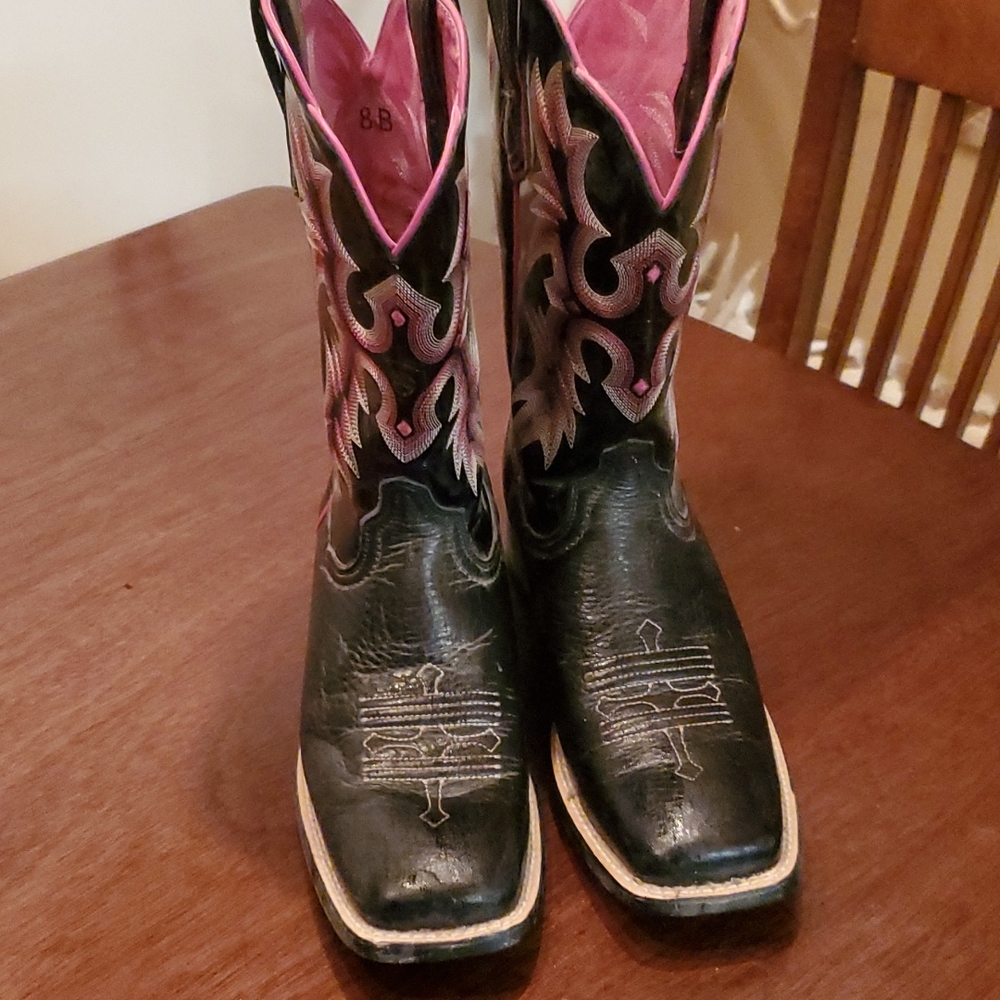 Ariat square toes boots